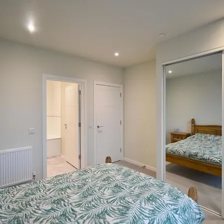 Bright 1 Bedroom In Central Location * Bristol