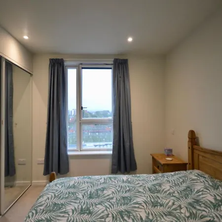 公寓 Bright 1 Bedroom In Central Location
